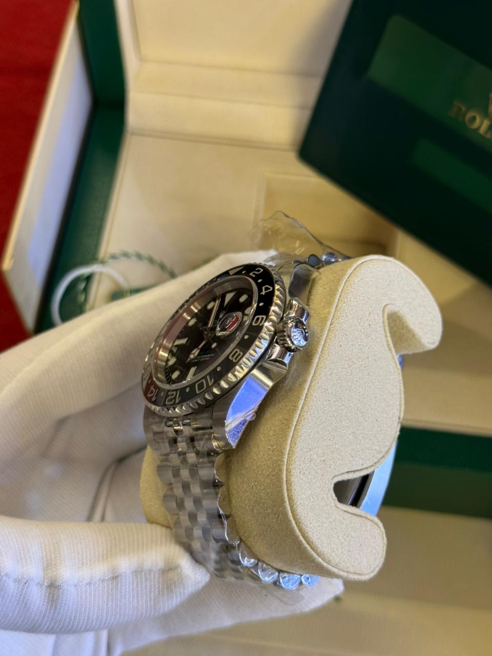 Rolex Oyster Perpetual Date ( Suisse )