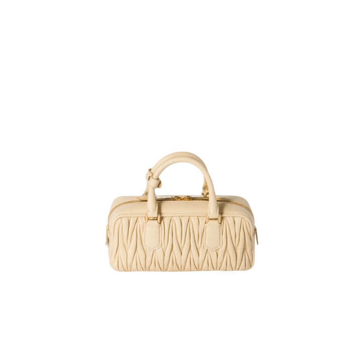 Sac Miu Miu Arcadie en cuir nappa matelassé