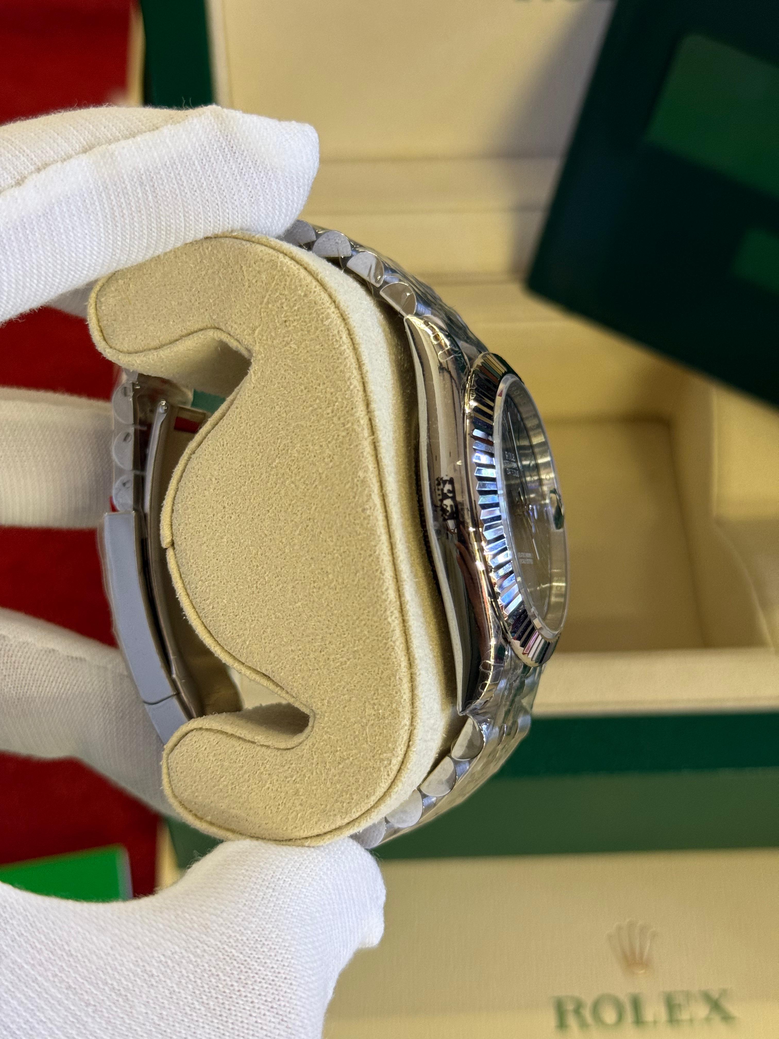 Rolex Oyster Perpetual Datejust ( suisse )