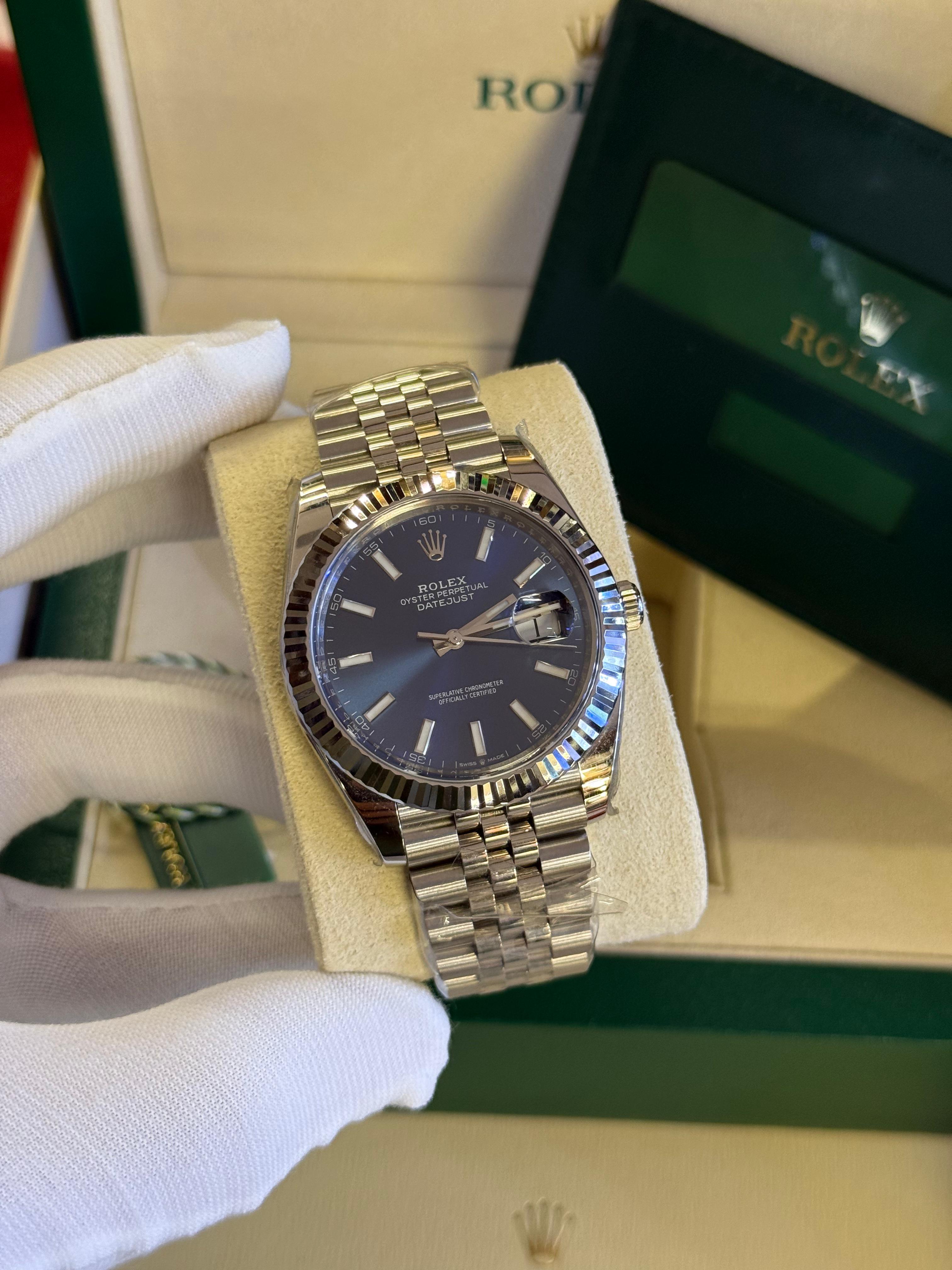 Rolex Oyster Perpetual Datejust ( suisse )