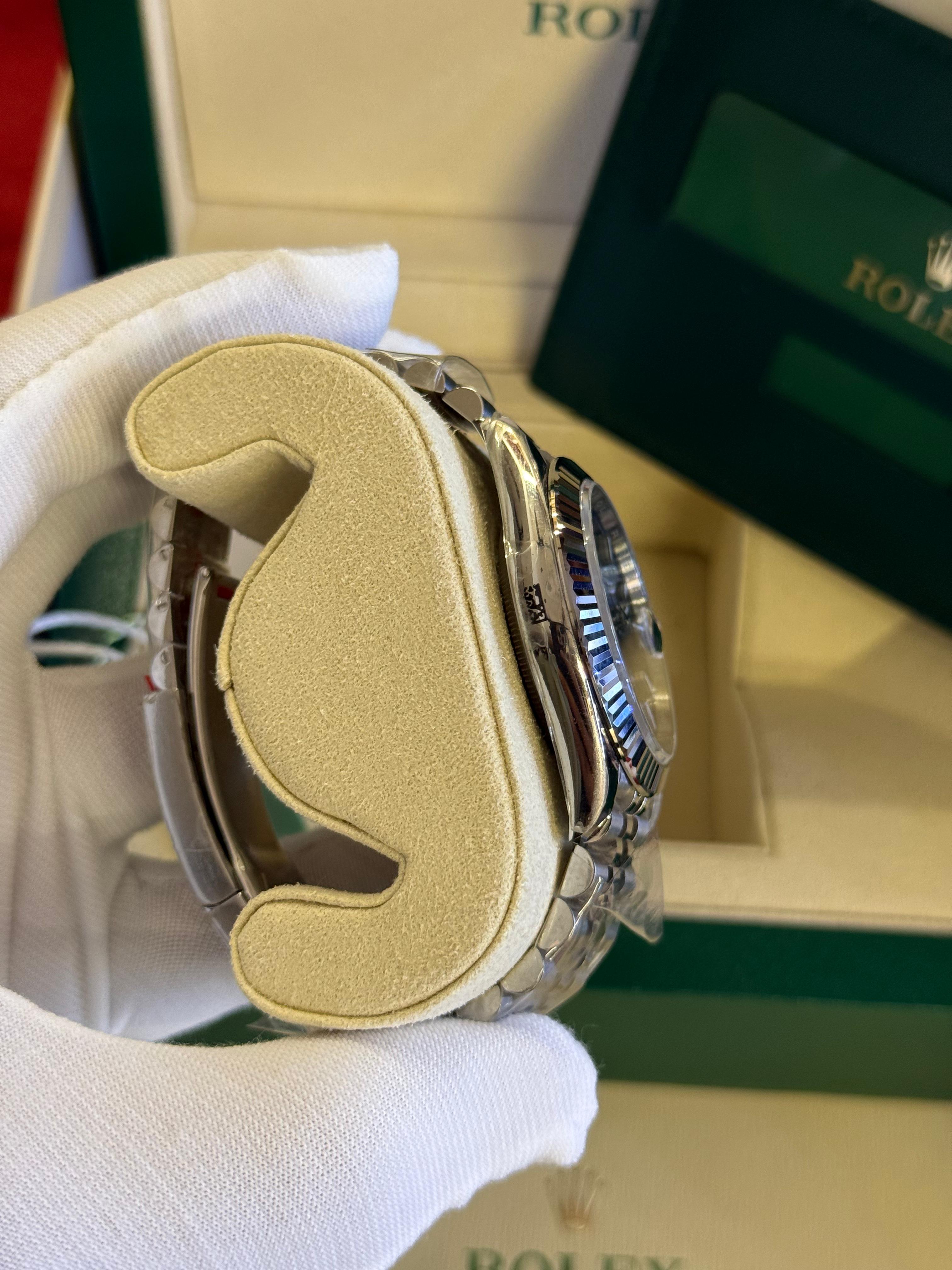 Rolex Oyster Perpetual Datejust ( suisse )