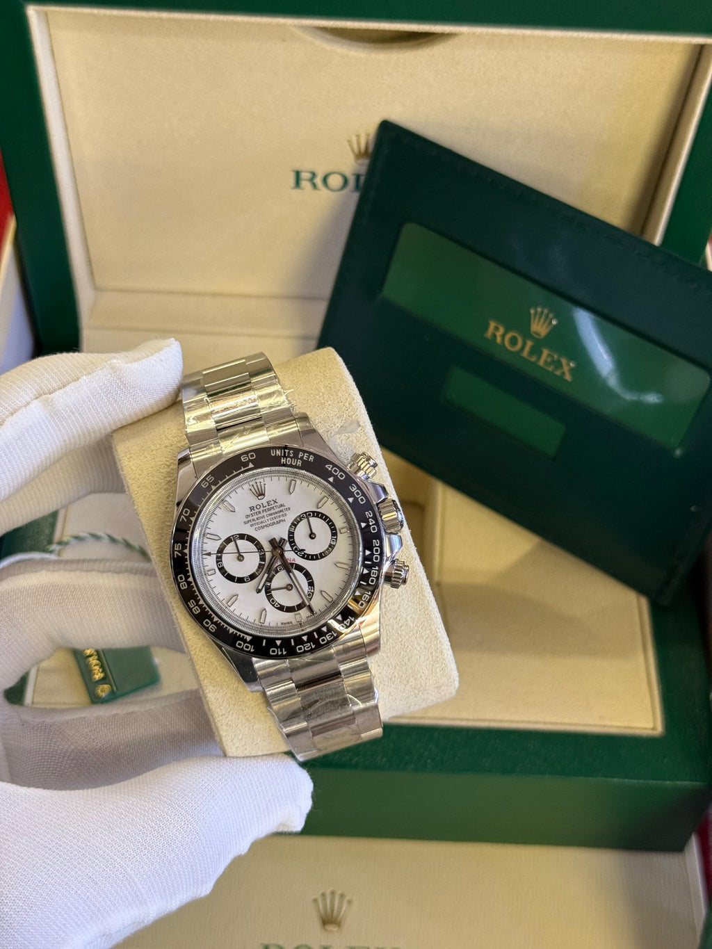 Rolex Oyster Perpetual Superlative Chronometer Officially Certified Cosmograph ( Suisse )