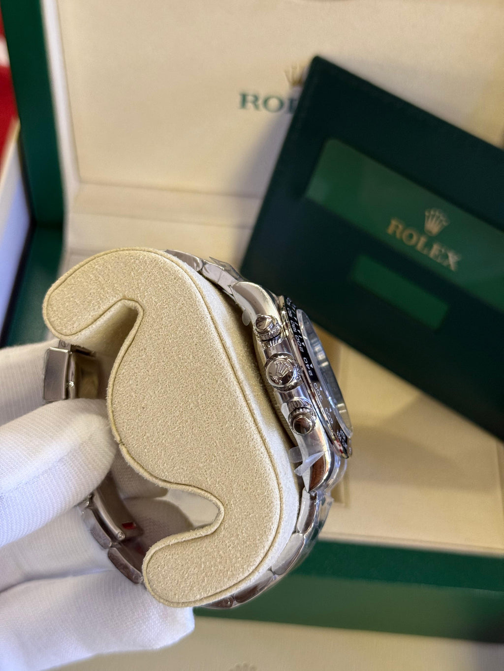 Rolex Oyster Perpetual Superlative Chronometer Officially Certified Cosmograph ( Suisse )