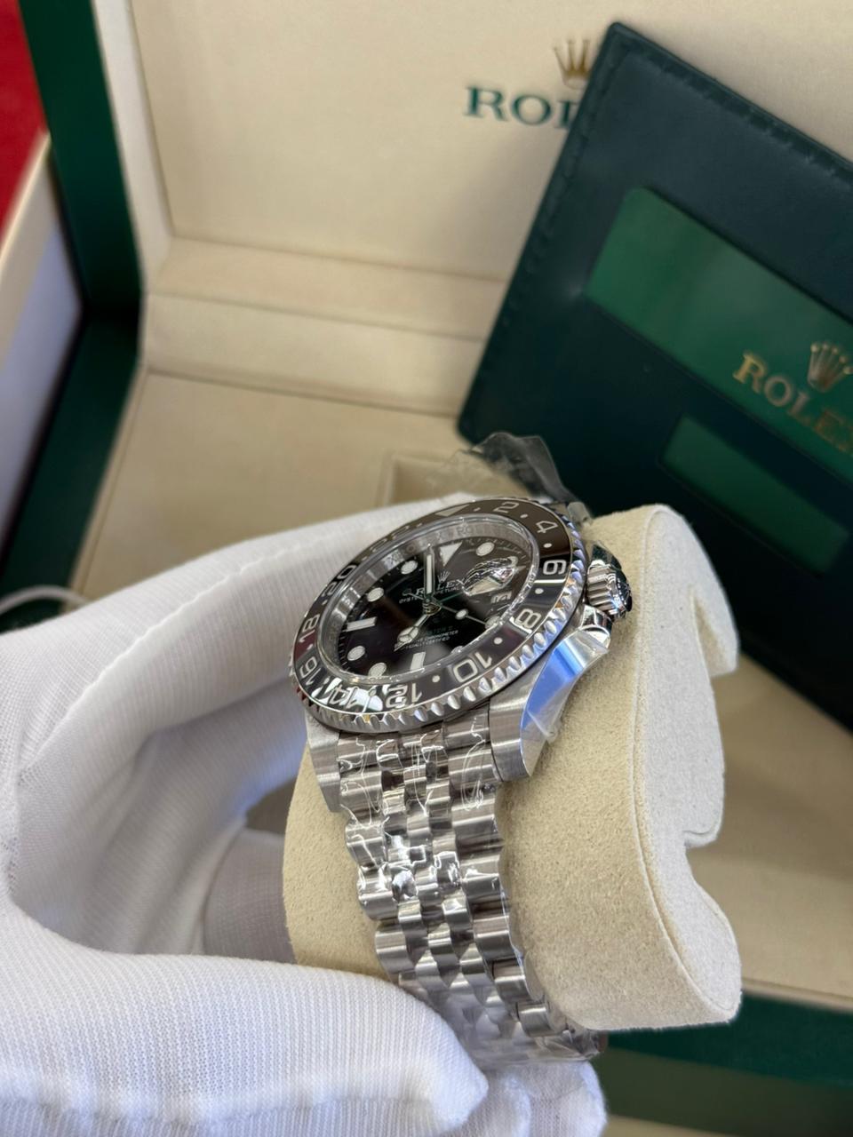 Rolex Oyster Perpetual Date ( Suisse )