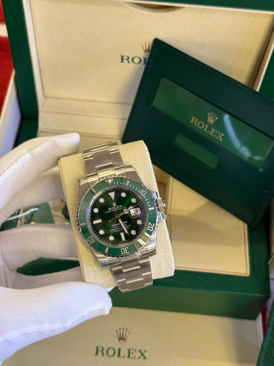 Rolex Oyster Perpetual Date ( Suisse )